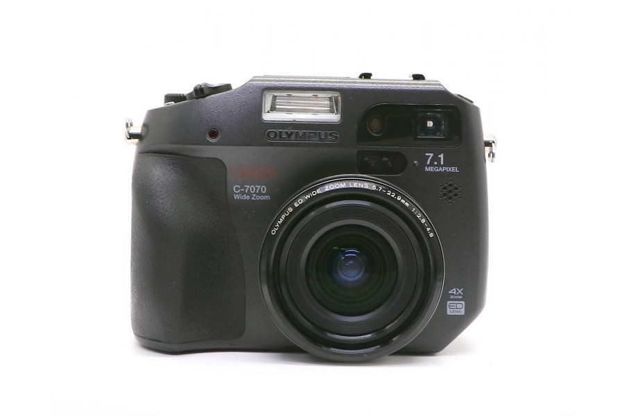 Фотокамера Olympus Camedia C-7070 Wide Zoom