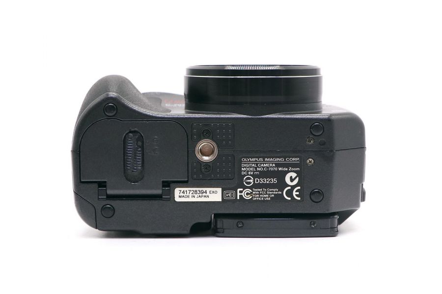Фотокамера Olympus Camedia C-7070 Wide Zoom