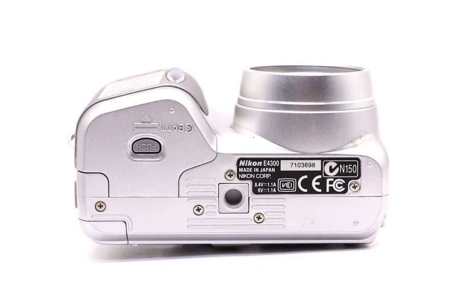 Компактный цифровой фотоаппарат Nikon Coolpix 4300