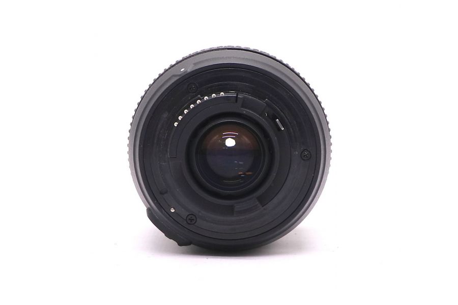 Nikon 18-135mm f/3.5-5.6G ED-IF AF-S DX Zoom-Nikkor в упаковке