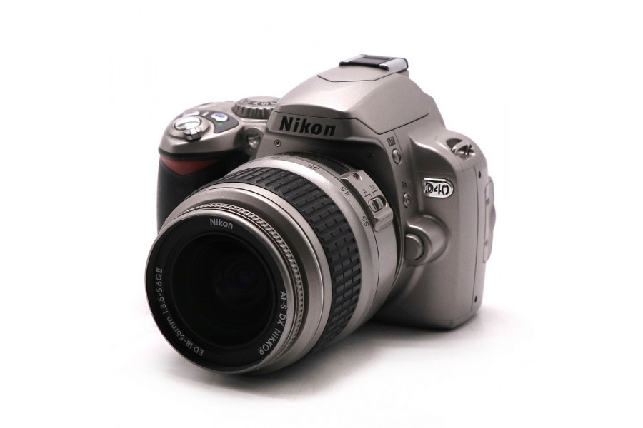 Фотокамера Nikon D40 kit (пробег 18400 кадров)