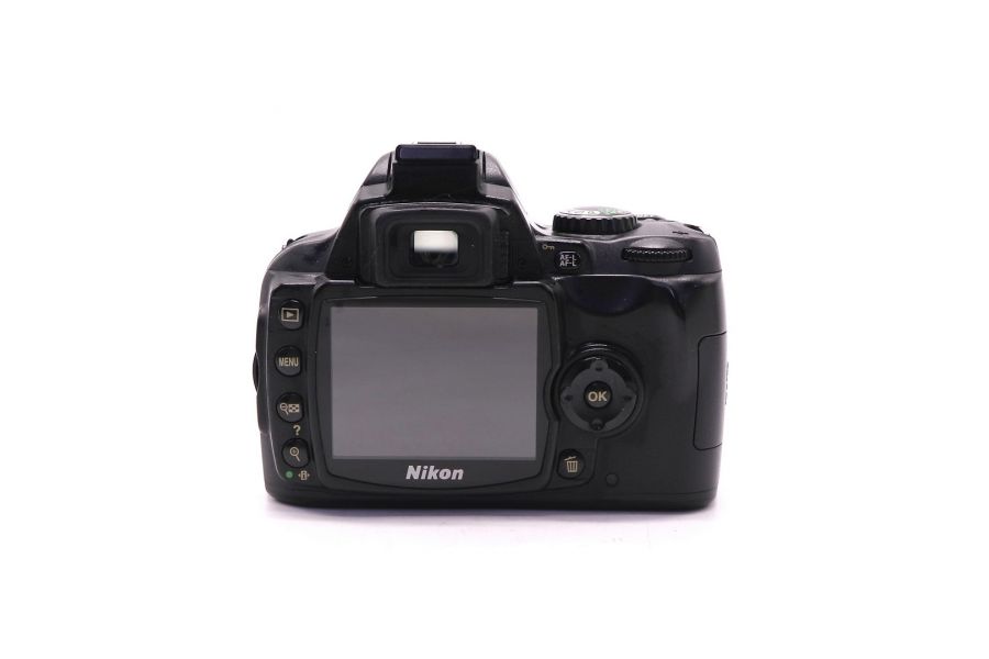 Фотокамера Nikon D40 kit (пробег 20460 кадров)