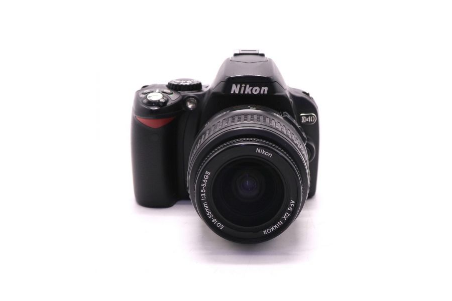 Фотокамера Nikon D40 kit (пробег 20460 кадров)