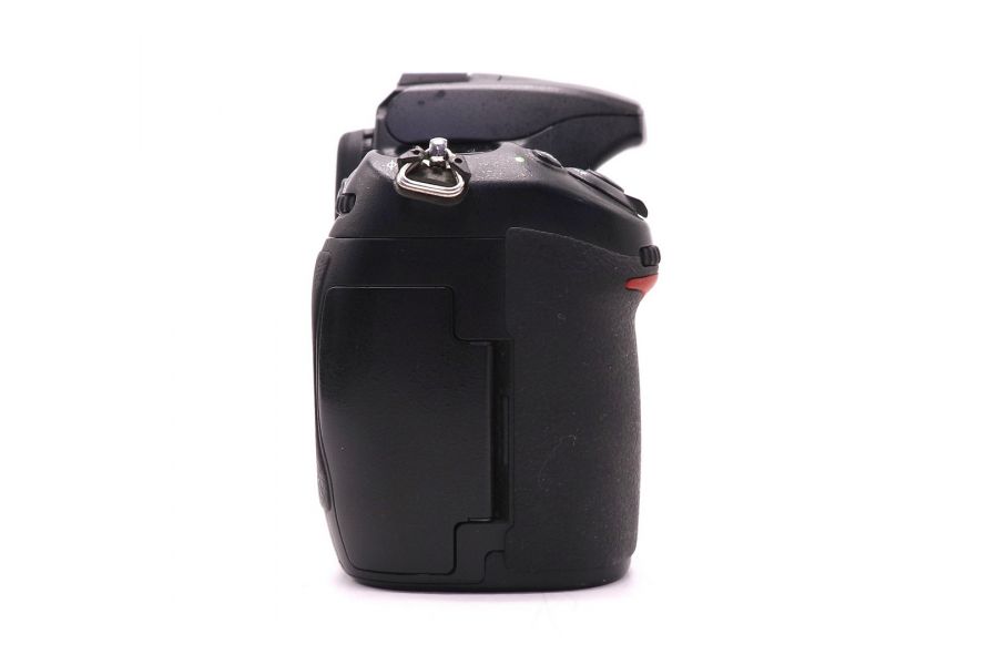 Nikon D300 body (пробег 81285 кадров)