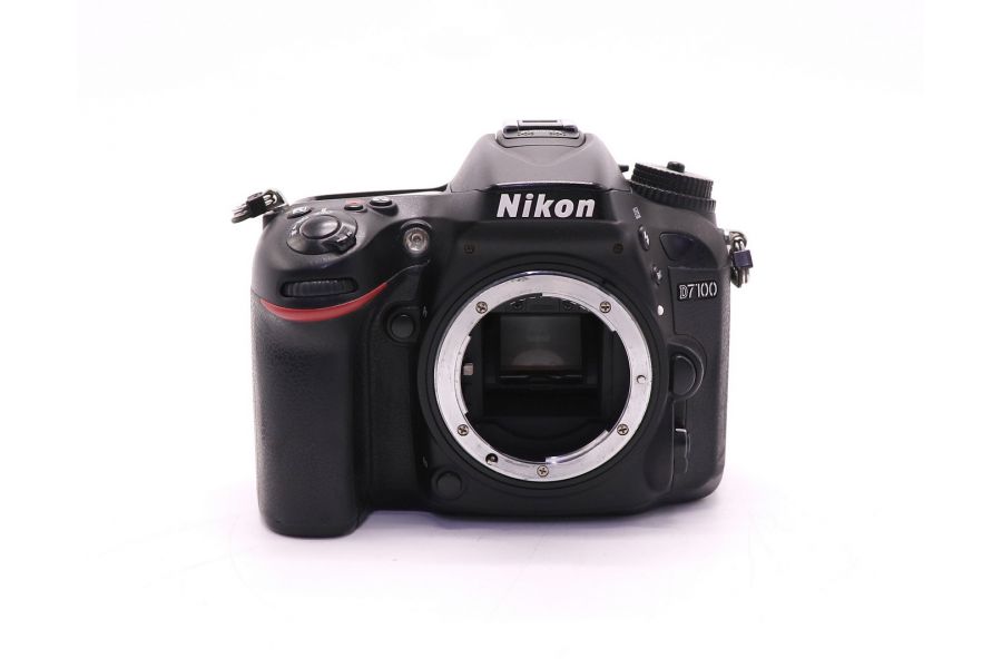 Nikon D7100 body (пробег 21900 кадров)