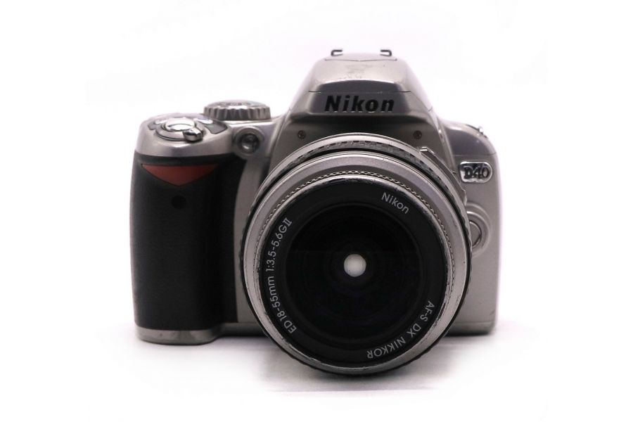 Фотоаппарат Nikon D40 kit (пробег 56875 кадров)