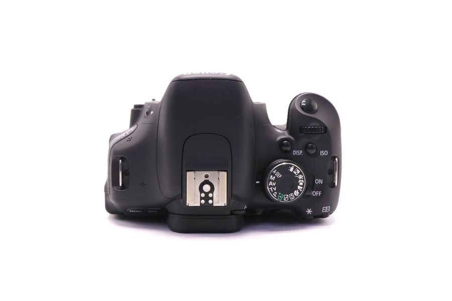 Canon EOS 600D body (пробег 12120 кадров)