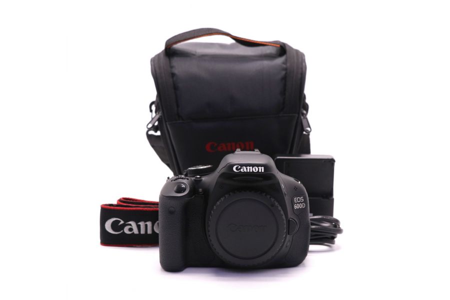 Canon EOS 600D body (пробег 12120 кадров)