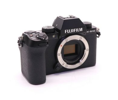 Fujifilm X-S10 body в упаковке (пробег 240 кадров)