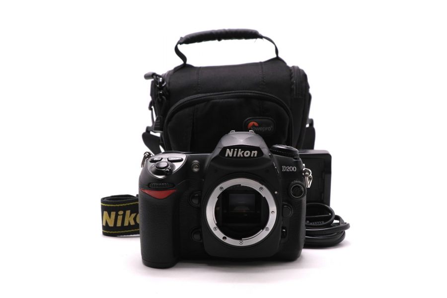 Nikon D200 body (пробег 38500 кадров) фотоаппарат