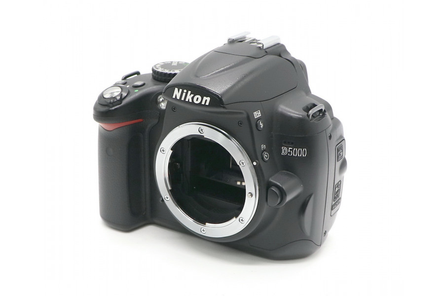 Камера Nikon D5000 body (пробег 25000 кадров)