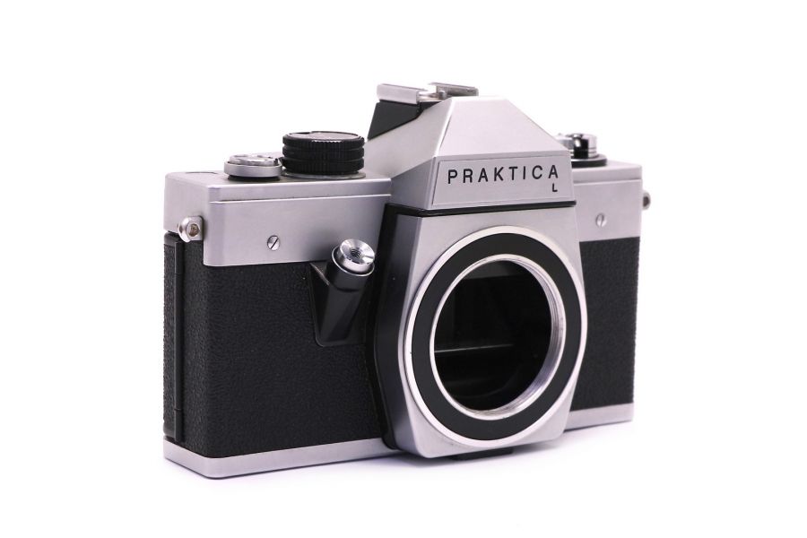 Зеркальная плёночная камера Praktica L body