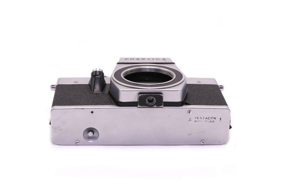 Зеркальная плёночная камера Praktica L body