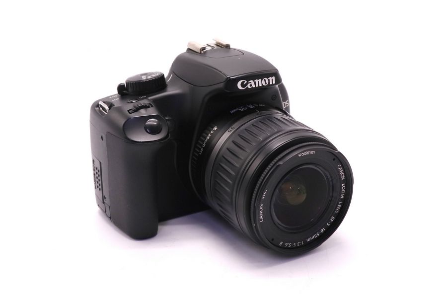 Canon EOS 1000D kit (пробег 19560 кадров)