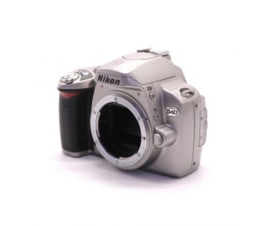 Фотокамера Nikon D40 body (пробег 44935 кадров)