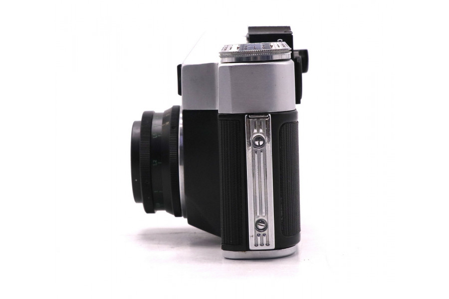 Фотокамера Зенит Е + Индустар-50-2 (СССР, 1977)