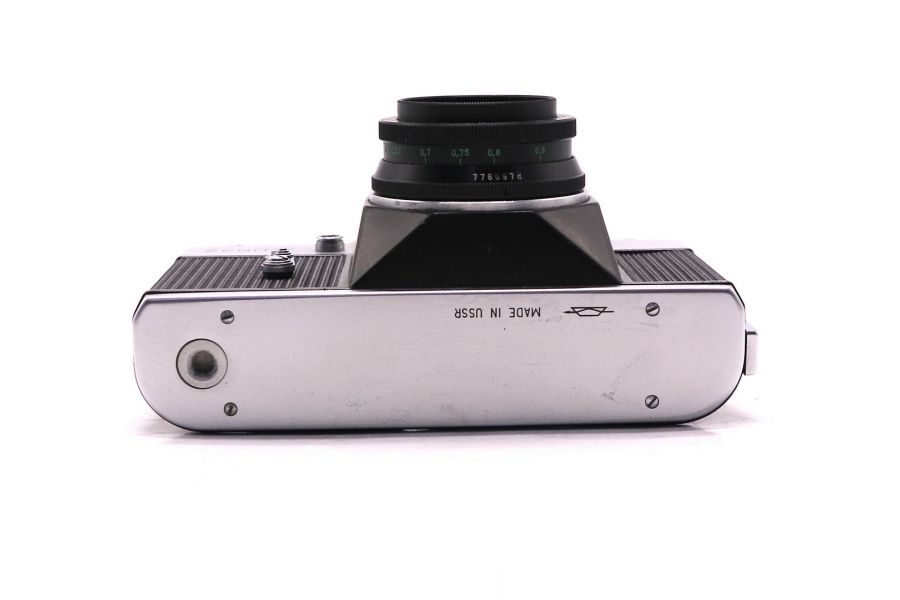 Фотокамера Зенит Е + Индустар-50-2 (СССР, 1977)