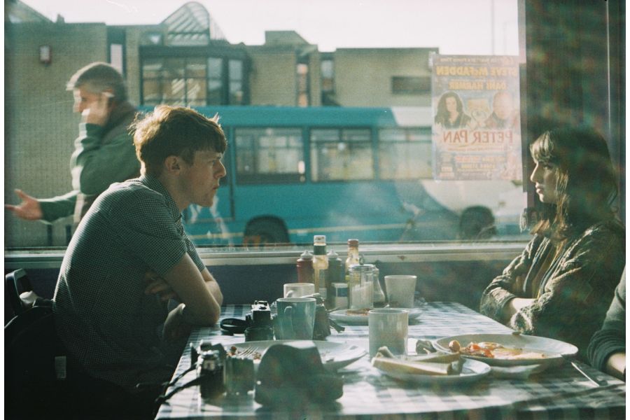 Фотокамера Зенит Е + Индустар-50-2 (СССР, 1975)