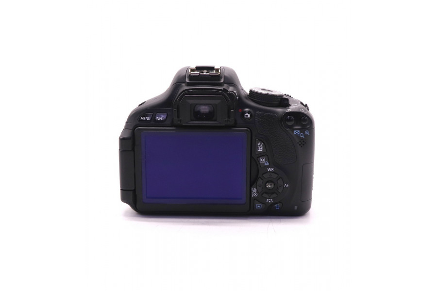 Фотокамера Canon EOS 600D kit (пробег 21000 кадров)