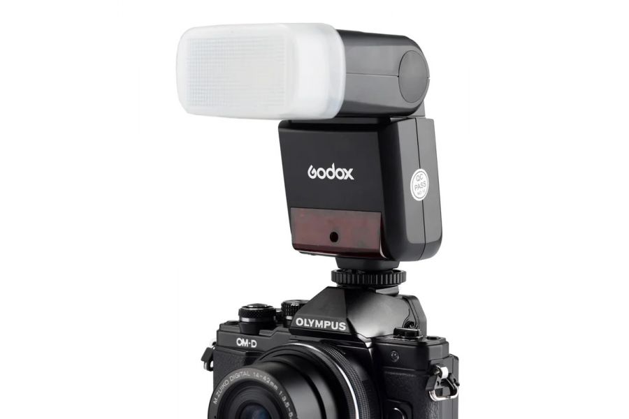 Фотовспышка Godox V350O для Olympus