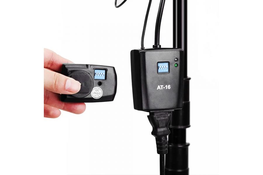 Беспроводной 16-канальный триггер Godox AT-16