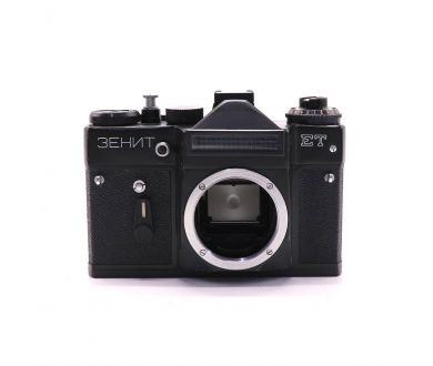 Зеркальный фотоаппарат Зенит ЕТ body black (СССР)