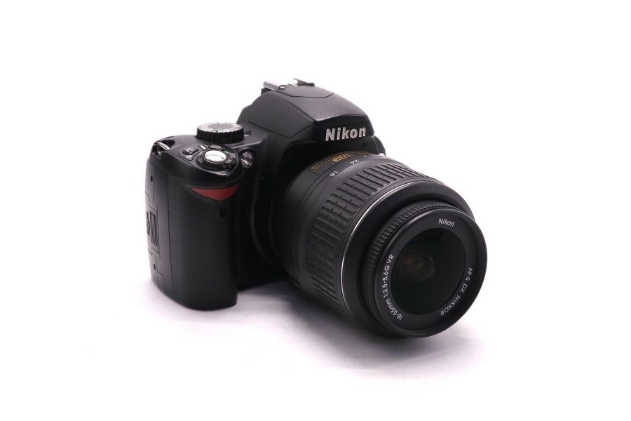 Фотоаппарат Nikon D60 kit (пробег 31170 кадров)