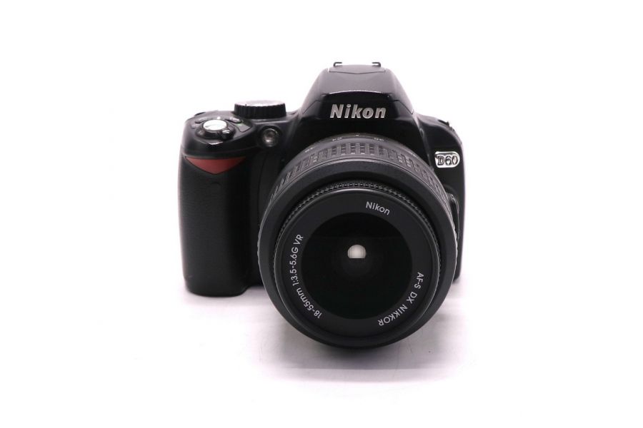 Фотоаппарат Nikon D60 kit (пробег 31170 кадров)
