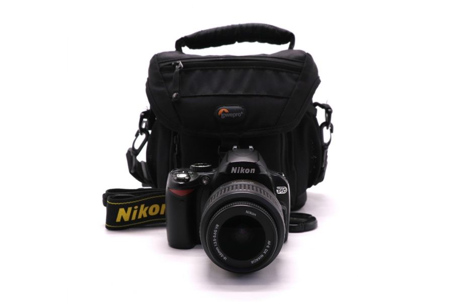 Фотоаппарат Nikon D60 kit (пробег 31170 кадров)