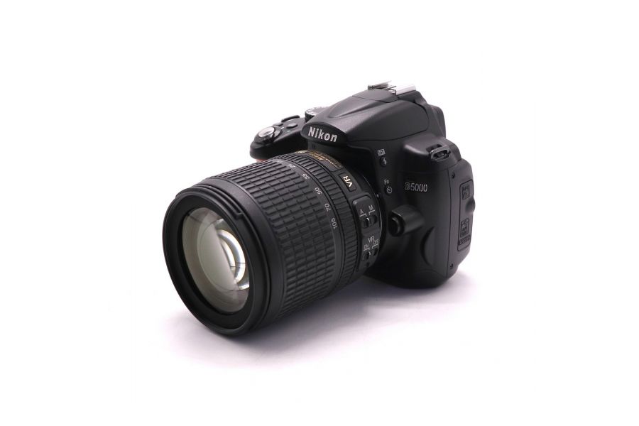 Фотоаппарат Nikon D5000 kit (пробег 18000 кадров)