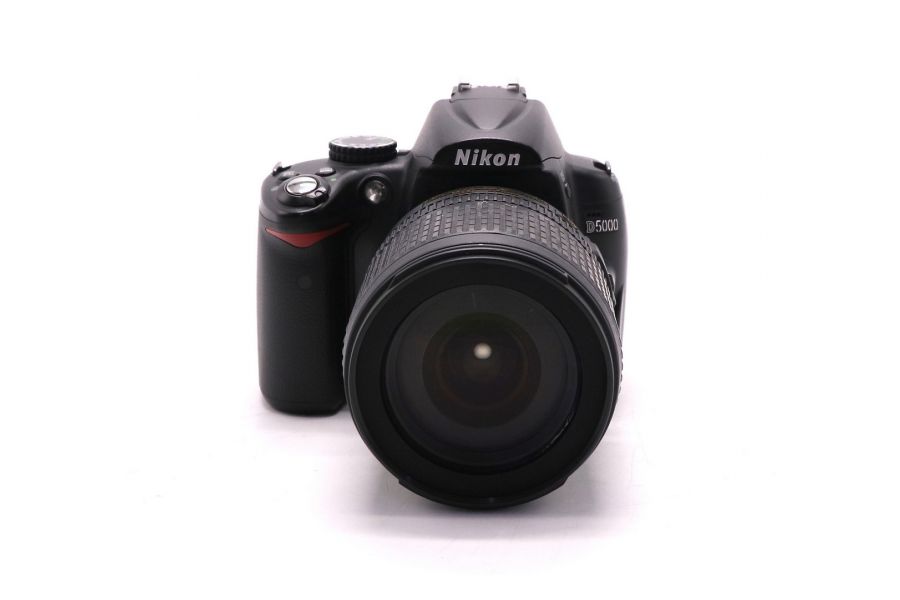Фотоаппарат Nikon D5000 kit (пробег 18000 кадров)
