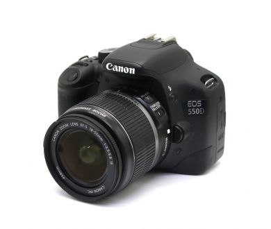 Камера Canon EOS 550D kit (пробег 22165 кадров)