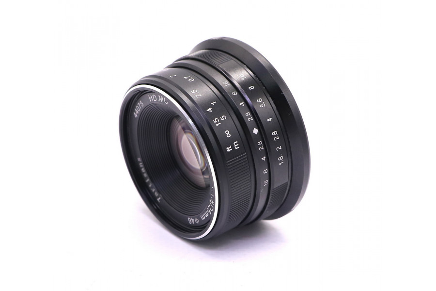 7Artisans 25mm F1.8 Micro 4/3 в упаковке