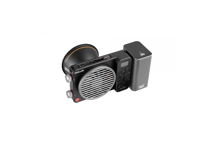 Осветитель Zhiyun Molus X100 Combo Новый