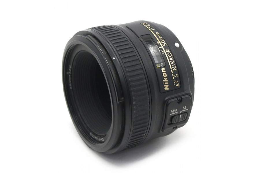 Стандартный лбъектив Nikon 50mm f/1.8G AF-S Nikkor