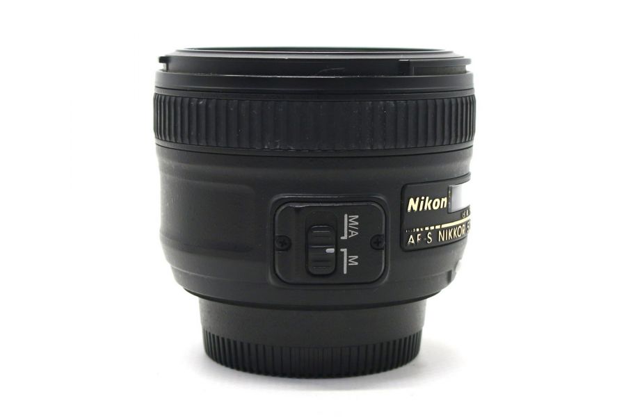 Стандартный лбъектив Nikon 50mm f/1.8G AF-S Nikkor