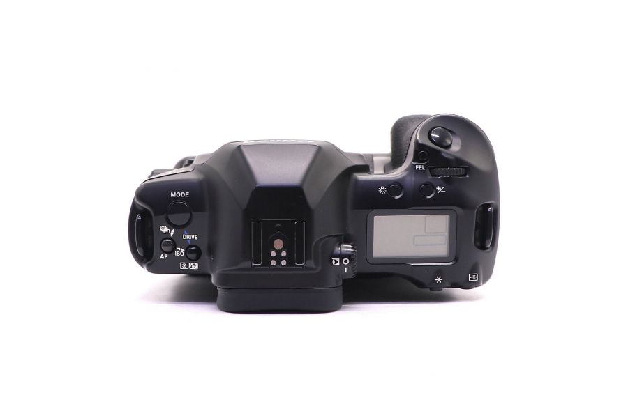 Canon EOS 3 body + Canon PB-E2