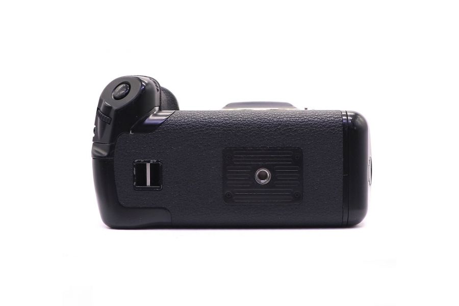 Canon EOS 3 body + Canon PB-E2