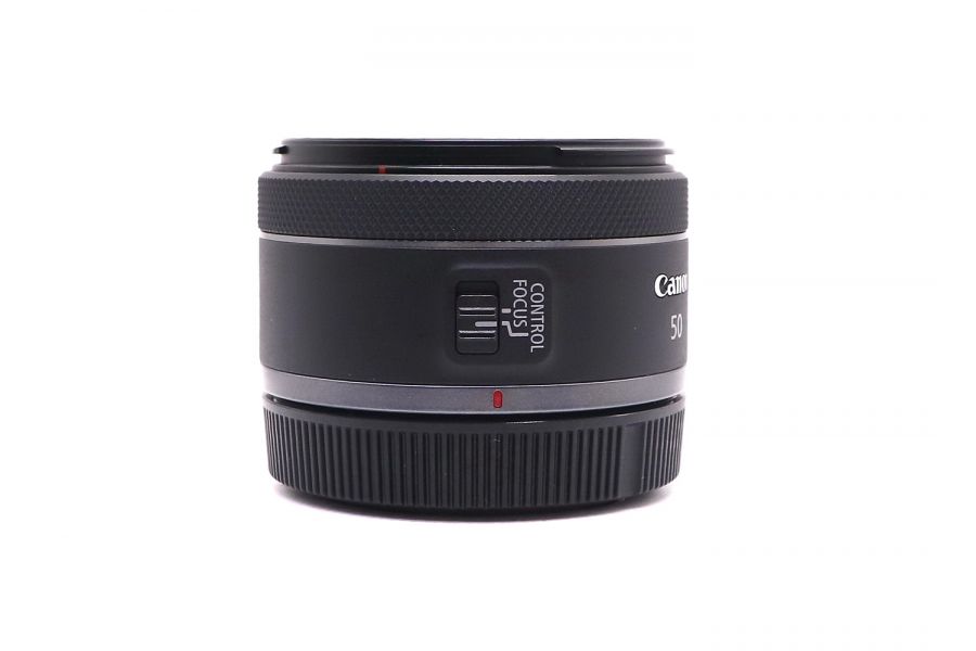 Компактный фикс-объектив Canon RF 50mm f/1.8 STM