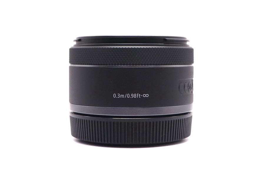 Компактный фикс-объектив Canon RF 50mm f/1.8 STM