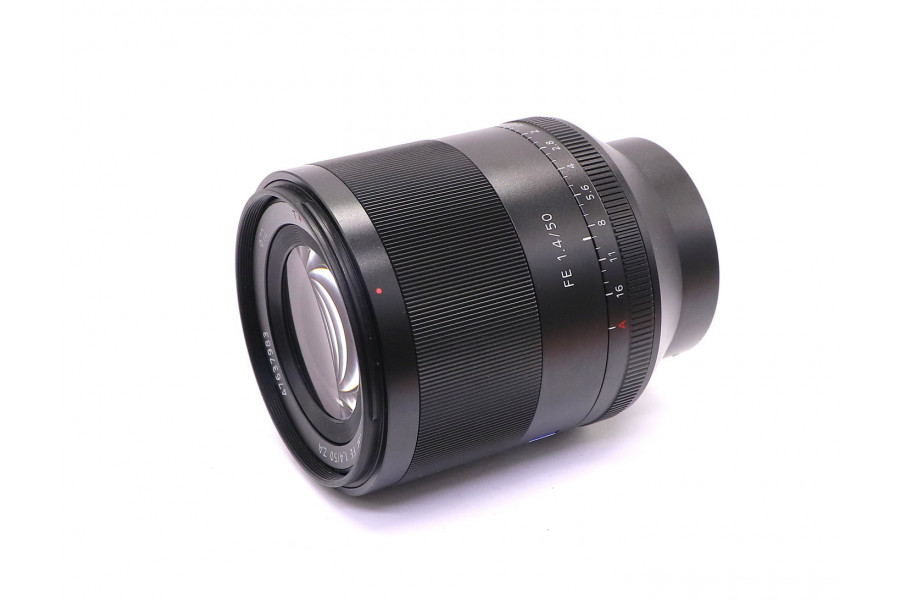 Объектив Sony Planar T* FE 50mm 1.4 ZA Carl Zeiss