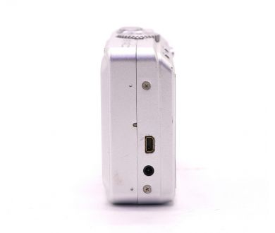 Компактный цифровой фотоаппарат Pentax Optio S55