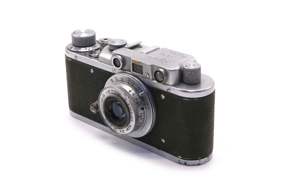 Фотокамера Зоркий / Zorki + Индустар-22 (СССР)