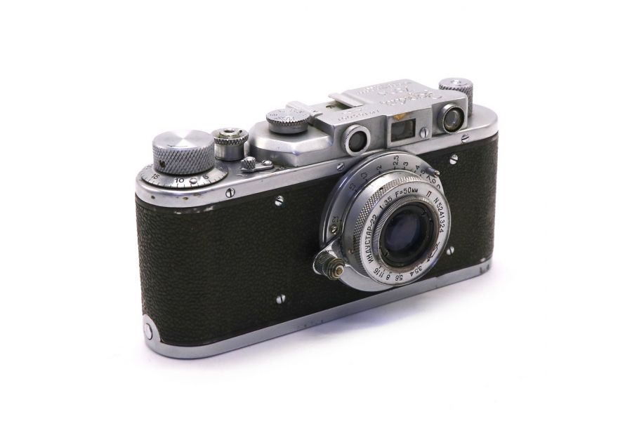 Фотокамера Зоркий / Zorki + Индустар-22 (СССР)