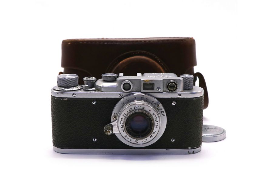 Фотокамера Зоркий / Zorki + Индустар-22 (СССР)