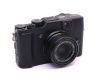 Компактный цифровой фотоаппарат Fujifilm X10 в упаковке