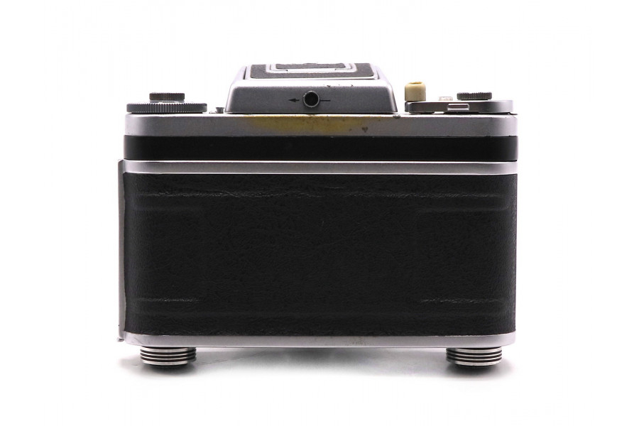 Среднеформатный фотоаппарат Pentacon Six TL body