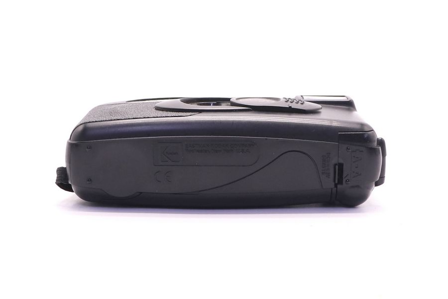 Винтажный плёночный фотоаппарат Kodak KB20