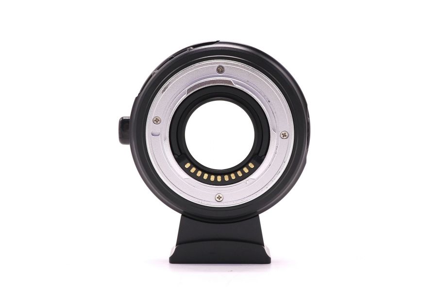 Автофокусный Adapter Viltrox EF-M2 II в упаковке