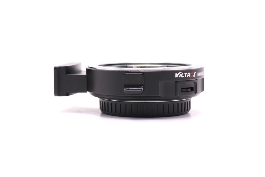 Автофокусный Adapter Viltrox EF-M2 II в упаковке